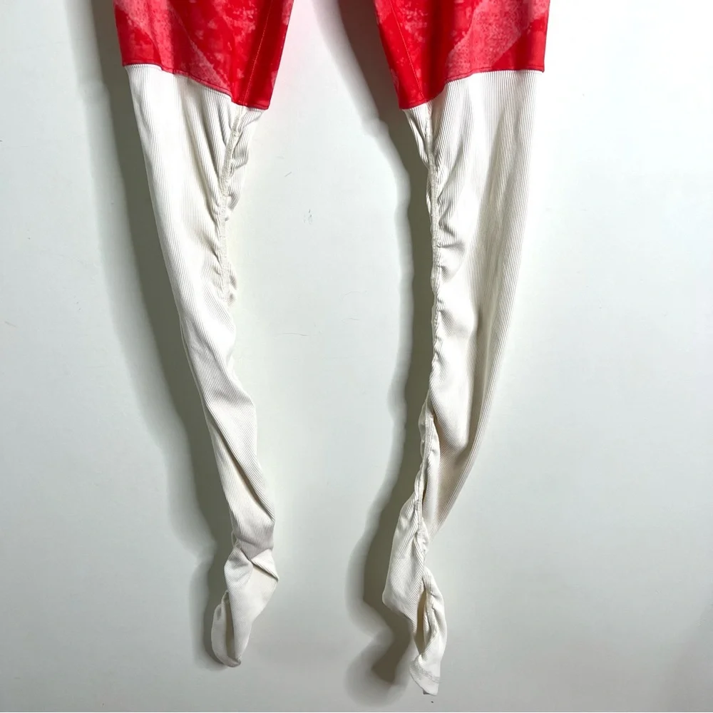 Alo Yoga Goddess Leggings Coral Off White Color Size Small